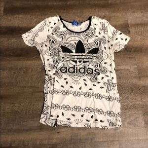 Adidas T-shirt